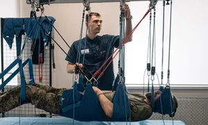 Cuộc chiến ở hậu phương của thương binh Ukraine